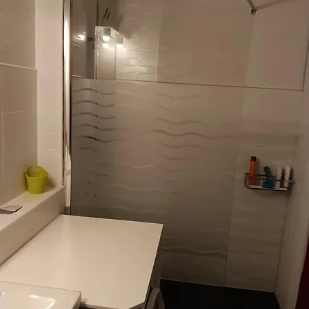 Lumineux A Avec Vue Sur La - 34 M² Apartman *