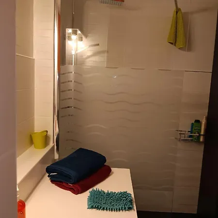 Lumineux A Avec Vue Sur La - 34 M² شقة *